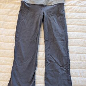 Lululemon Reversible Size 4 Charcoal Yoga Pants